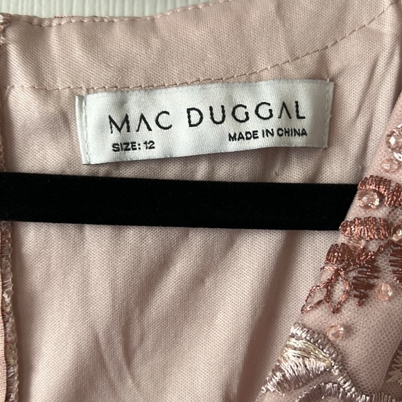Mac Duggal Embellished V Neck Illusion Long Sleeve A Line Gown in Rose Size 12 - Picture 7 of 12